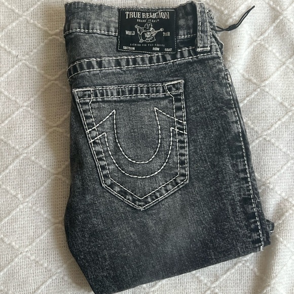 True Religion Rocco NF Big T Relaxed Skinny - Picture 3 of 9